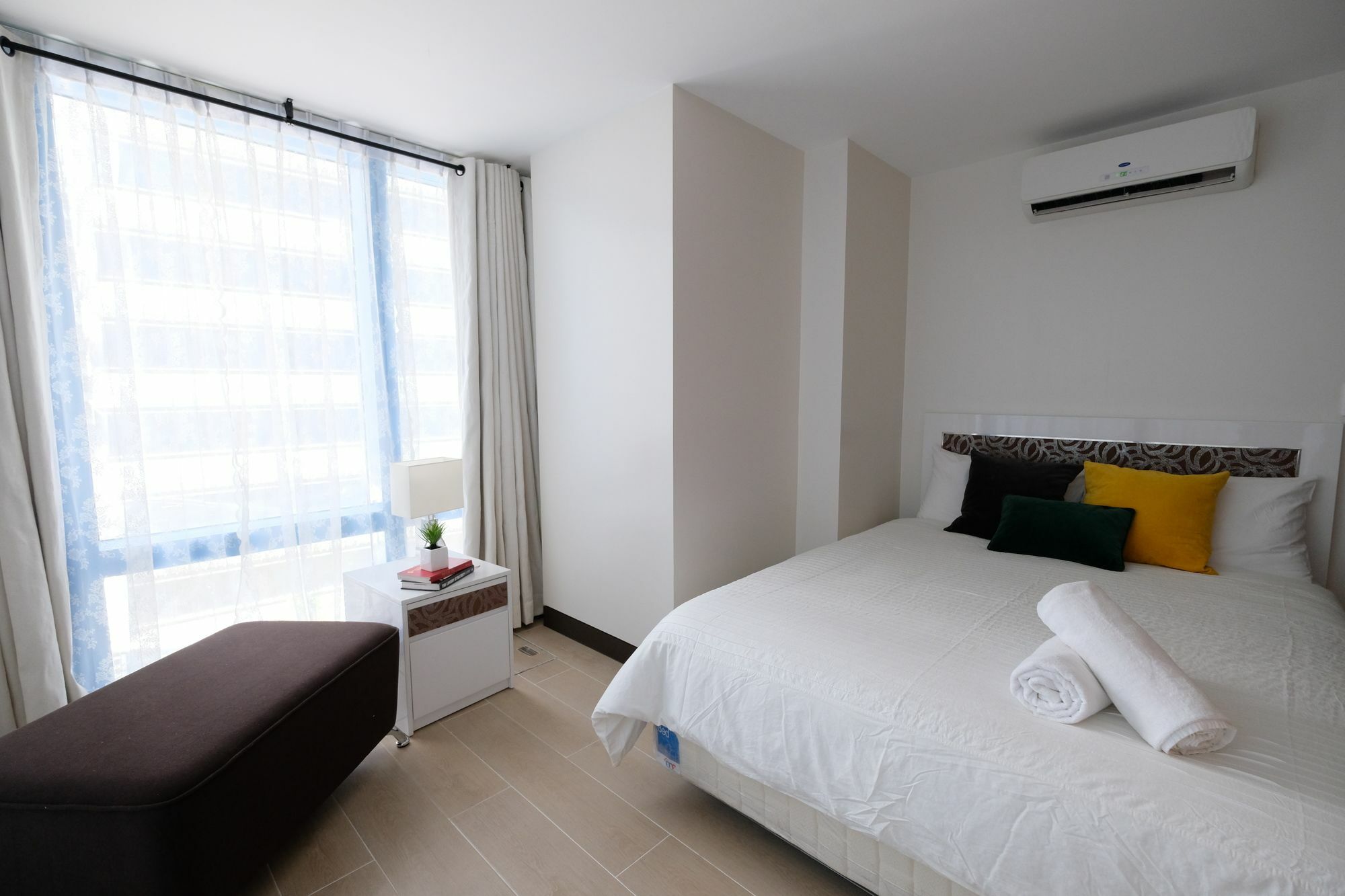 Csuites At Two Central Residences Makati City Luaran gambar